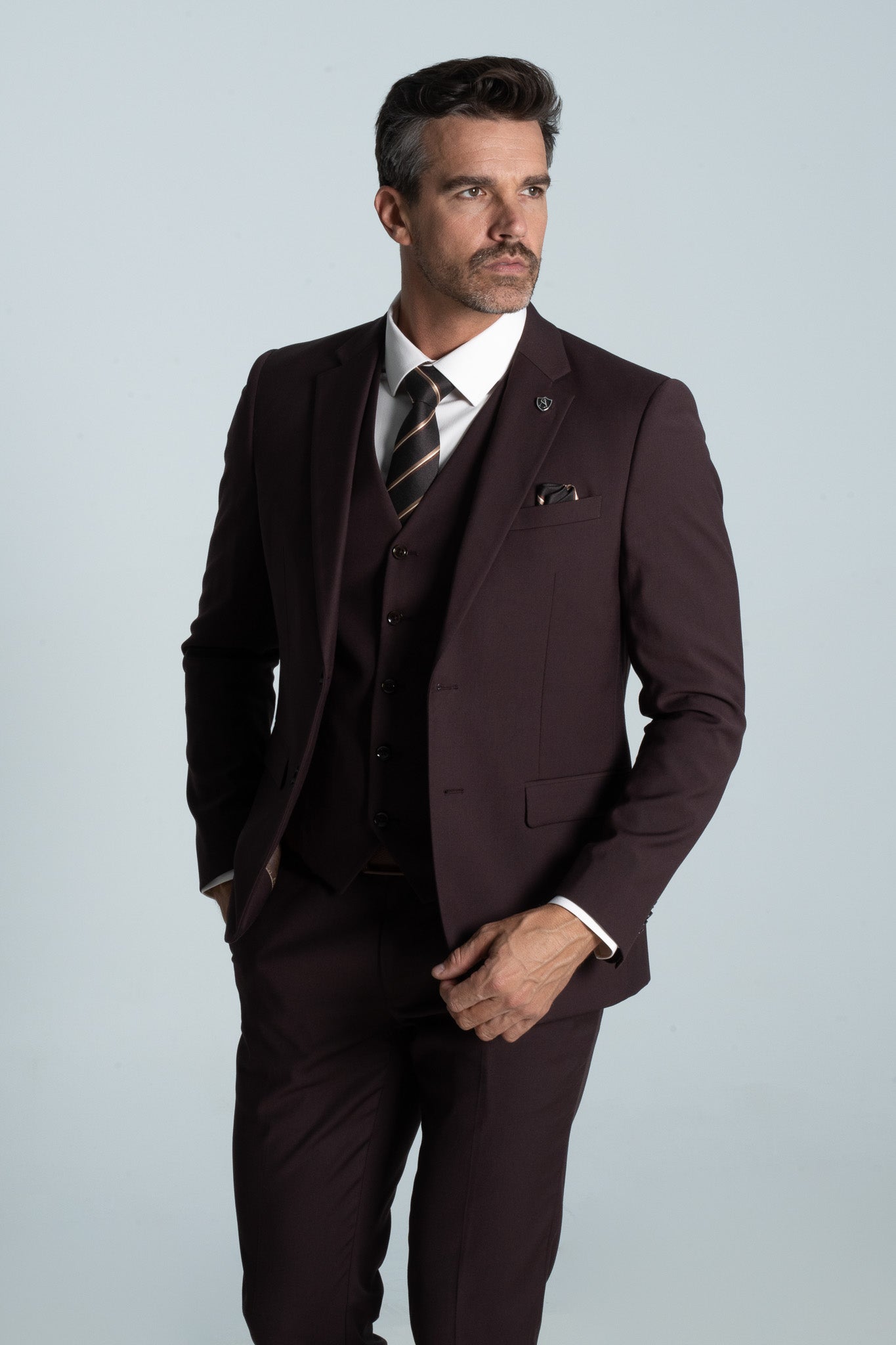 AS1O3000-Suits