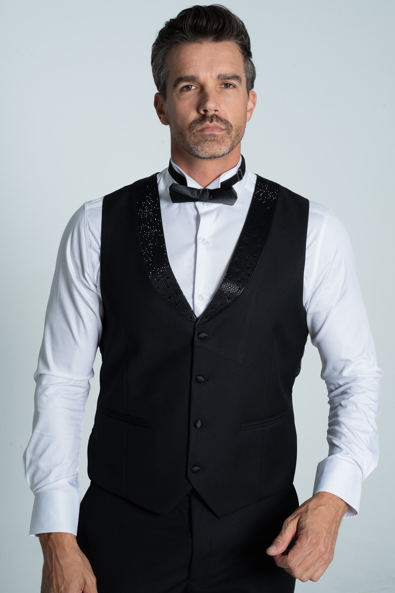 AS1O8362-Suit-2